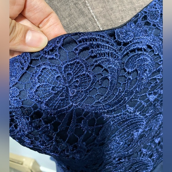 Aqua peplum dress, lace detail - Picture 5 of 13